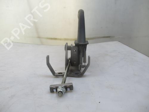 Hand brake RENAULT CLIO IV (BH_) 1.5 dCi 90 | BP25735309I18 