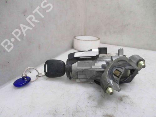 Used Ignition barrel TOYOTA YARIS (_P1_) 1.0 (SCP10_, SCP10R) (68 hp) 26628599