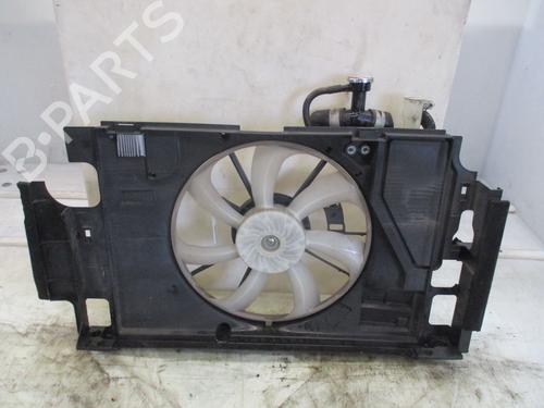 Used Radiator fan TOYOTA YARIS (_P13_) 1.5 Hybrid (NHP130_) (101 hp) 32222608