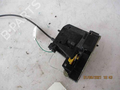 Cerradura puerta trasera izquierda RENAULT SCÉNIC I MPV (JA0/1_, FA0_) 1.9 dCi (JA05, JA1F) (102 hp) 19738476