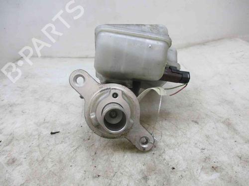 Used Brake master cylinder TOYOTA VEROSSA (_X11_) 2.5 VVTi (JZX110) (200 hp) 24013037