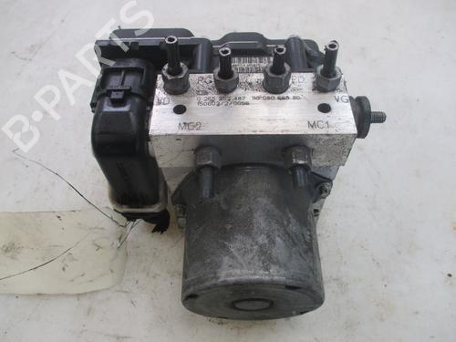 Used ABS pump ABS pump PEUGEOT 5008 (0U_, 0E_) 1.6 BlueHDi 120 (120 hp) 34528113 34528113