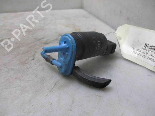 Used Washer pump MERCEDES-BENZ A-CLASS (W168) A 170 CDI (168.008) (90 hp) 26625530