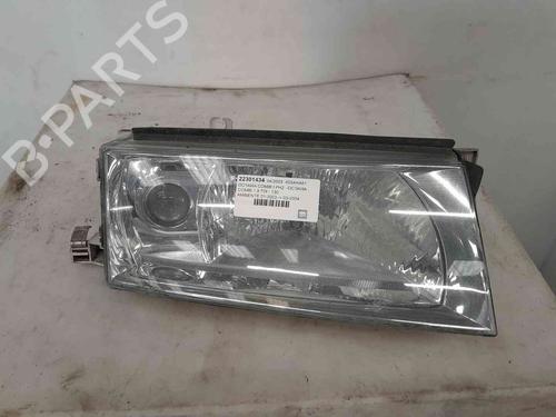 Used Right headlight SKODA OCTAVIA I Combi (1U5) 1.9 TDI (130 hp) 30723277