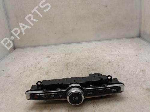 Used Climate control Climate control VOLVO XC40 (536) T5 Plug-in Hybrid (262 hp) 33750000 33750000