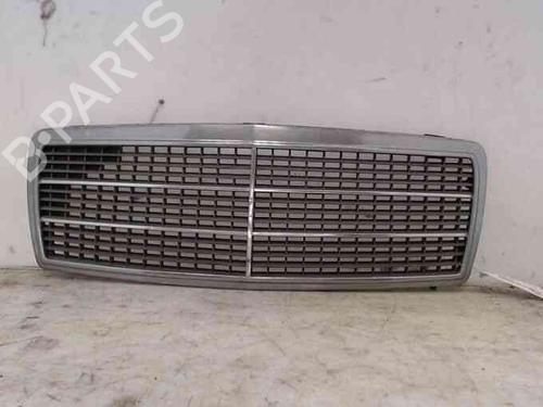 Used Grille MERCEDES-BENZ C-CLASS (W202) C 220 D (202.021) (75 hp) 20201382
