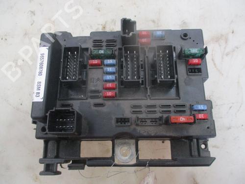 Used Fuse box Fuse box 36957962 36957962