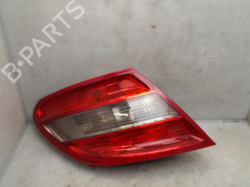 Rückleuchte Links für MERCEDES-BENZ C-CLASS (W204) C 220 CDI (204.008) (170 hp) 32074878