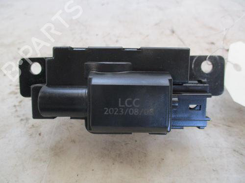 Serrure hayon RENAULT CLIO III (BR0/1, CR0/1) 1.5 dCi (BR17, CR17) (86 hp) 27306183