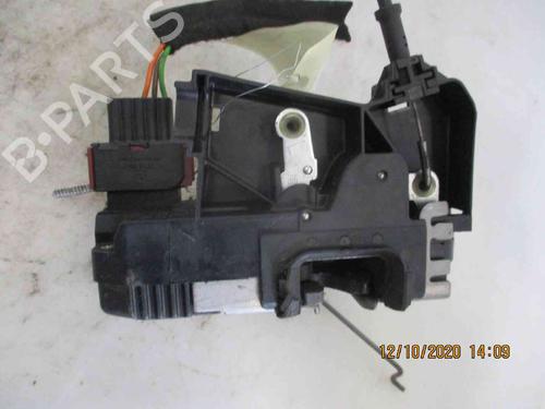 Front left lock OPEL VIVARO A Van (X83) 2.0 CDTI (F7) | BP26621905C98 