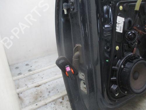 Right front door VW GOLF VI (5K1) 1.6 TDI | BP30163079C3 