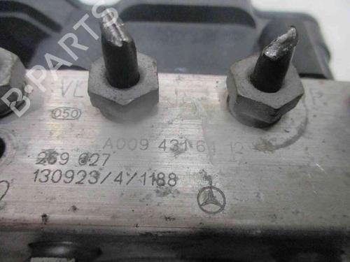 Used ABS pump MERCEDES-BENZ A-CLASS (W176) A 200 CDI (176.001) (136 hp) 26622955