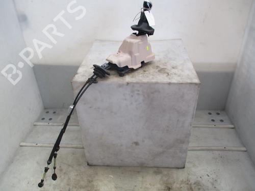 Used Gear lever PEUGEOT 2008 I (CU_) 1.2 THP 130 / PureTech 130 (130 hp) 30723422