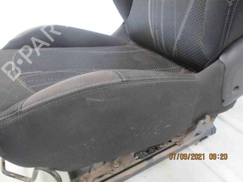 Right front seat PEUGEOT 208 I (CA_, CC_) 1.2 VTI 82 | BP19740557C16 