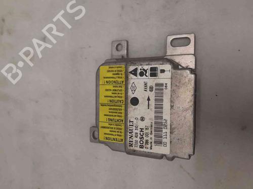 Used ECU airbags RENAULT CLIO II (BB_, CB_) [1998-2016]  26632097
