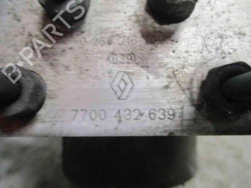 Used ABS pump RENAULT CLIO II Hatchback Van (SB0/1/2_) 1.9 D (SB0R) (54 hp) 26622736