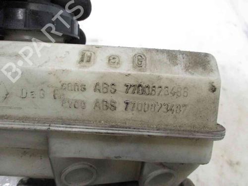Brake master cylinder RENAULT ESPACE III (JE0_) 2.0 16V (JE0N, JE0L, JE02) | BP20205369M77 
