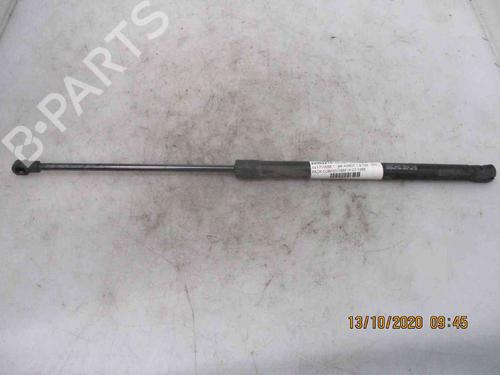 Used Tailgate lift support AUDI A4 B5 Avant (8D5) [1994-2002]  19735527