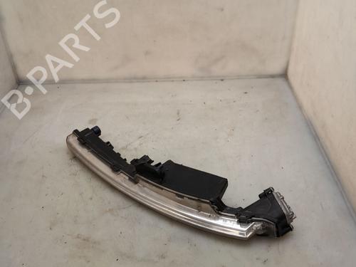 Used Right daytime light Right daytime light RENAULT LAGUNA III (BT0/1) 2.0 dCi (BT07, BT0J, BT14, BT1A, BT1S) (131 hp) 33858376 33858376