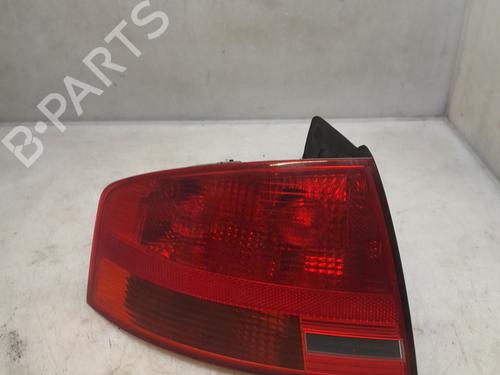 Venstre baglygte AUDI A4 B7 (8EC) 2.0 TDI (136 hp) 31575312