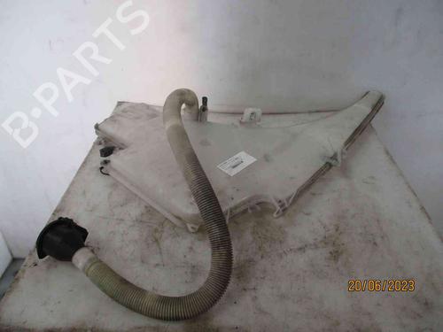 Used Windscreen washer tank BMW 3 (E90) 318 d (143 hp) 26630807