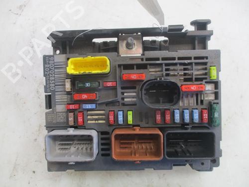 Used Fuse box Fuse box PEUGEOT 3008 I MPV (0U_) 1.6 HDi (114 hp) 34228534 34228534
