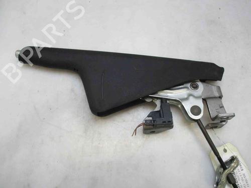 Parkbremsarm/handtak AUDI A3 (8L1) 1.9 TDI (130 hp) 24013081
