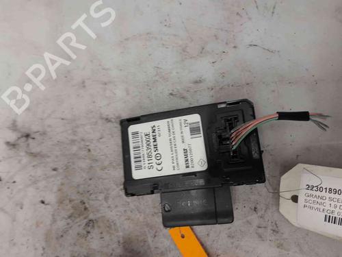 Used Card reader RENAULT SCÉNIC II (JM0/1_) [2003-2010]  26631893