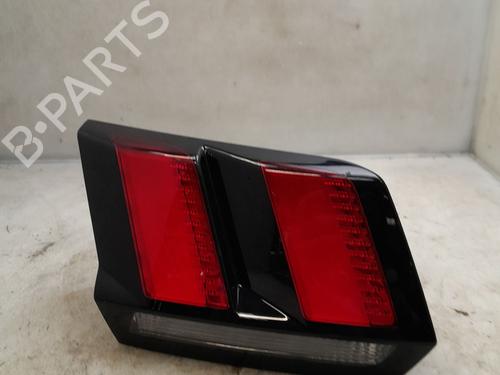 Feu de coffre gauche PEUGEOT 3008 II SUV (MC_, MR_, MJ_, M4_) 1.5 BlueHDi 130 (131 hp) 31910825