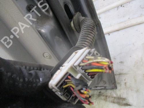 Left front door KIA SORENTO I (JC) 2.5 CRDi 4WD | BP32260370C2 