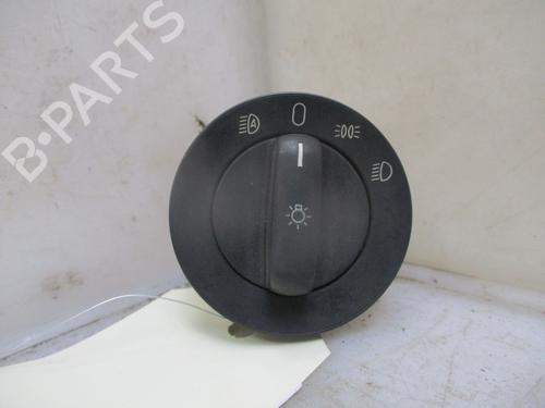 Used Headlight switch BMW 5 (E39) 530 i (231 hp) 25210173
