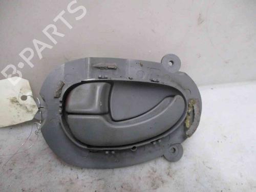Used Front left interior door handle PEUGEOT 406 (8B) 1.9 TD (92 hp) 24009652