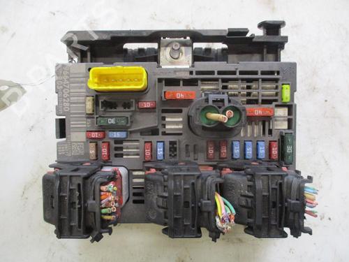 Used Fuse box Fuse box PEUGEOT 308 CC (4B_) 2.0 HDi (4BRHRH, 4BRHRJ) (136 hp) 33058194 33058194