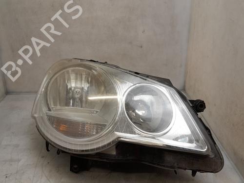 Used Right headlight VW POLO IV (9N_, 9A_) 1.2 (60 hp) 30310195