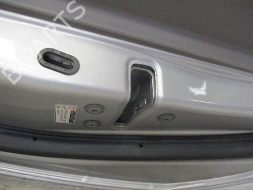 Right rear door TOYOTA YARIS (_P9_) 1.4 D-4D (NLP90_, NLP90R) | BP25933042C5 