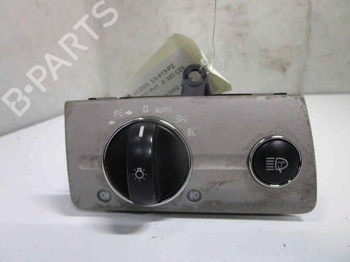 Used Headlight switch MERCEDES-BENZ E-CLASS (W211) E 320 CDI (211.026) (204 hp) 19735818