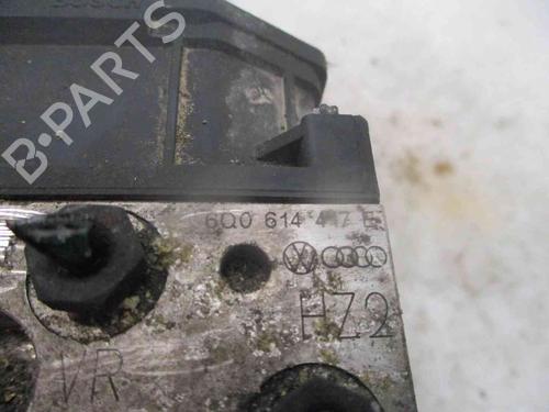 Used ABS pump SEAT CORDOBA (6L2) 1.2 (64 hp) 19736772