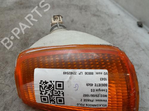 Intermitente delantero izquierdo VW POLO CLASSIC (86C, 80) 1.0 (45 hp) 26175995