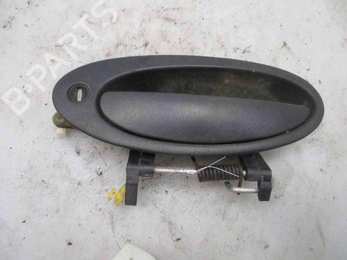 Used Front left exterior door handle RENAULT LAGUNA I (B56_, 556_) 2.2 dT (B569) (113 hp) 24004628