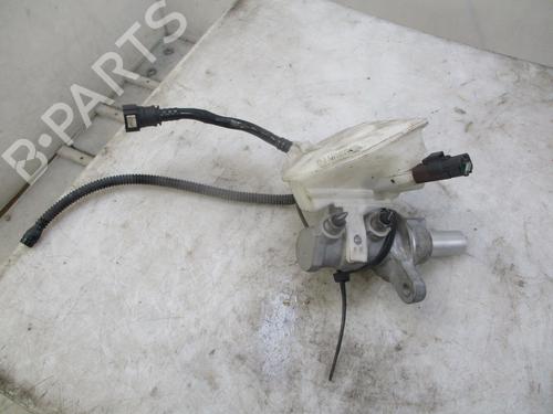 Used Brake master cylinder PEUGEOT 308 I (4A_, 4C_) 1.4 16V (95 hp) 28685031