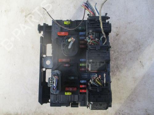Used Fuse box PEUGEOT 307 (3A/C) 1.6 HDi (90 hp) 28685086