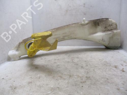 Used Windscreen washer tank RENAULT MEGANE I Classic (LA0/1_) [1996-2008]  26637403