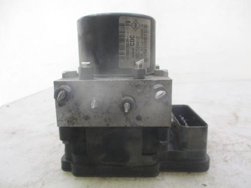 Módulo de ABS Módulo de ABS RENAULT SCÉNIC III (JZ0/1_) 1.9 dCi (JZ0J, JZ1J, JZ1K, JZ1S) (131 hp) 33892201 33892201