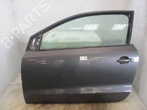 Used Left front door VW POLO V (6R1, 6C1) 1.6 TDI (90 hp) 30187197