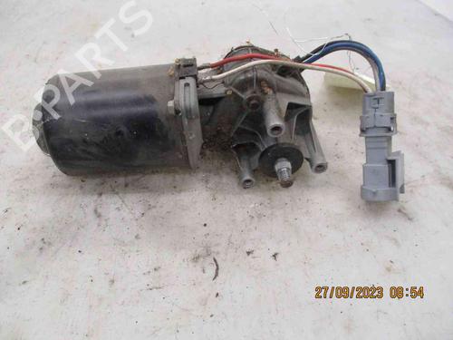 Used Front wiper motor RENAULT KANGOO Express (FC0/1_) [1997-2025]  26632256