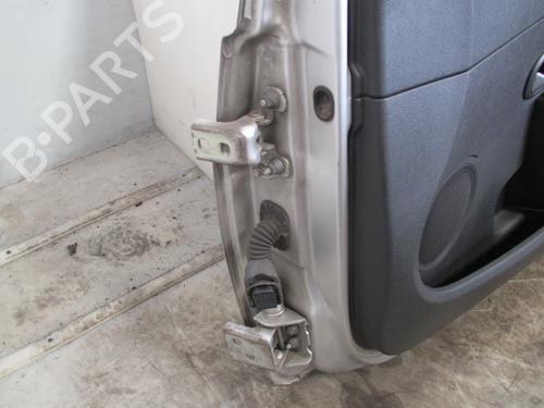 Right front door RENAULT CLIO III Grandtour (KR0/1_) 1.5 dCi (KR0F) | BP28501596C3 