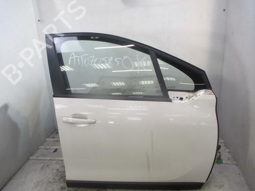 right-front-door-peugeot-2008-i-cu_-2013-32872131 main image