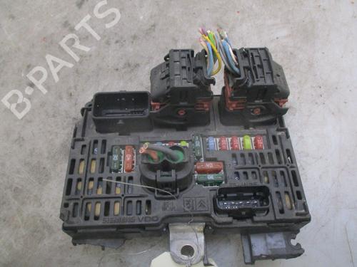 Used Fuse box PEUGEOT 407 SW (6E_, 6D_) 1.6 HDi 110 (109 hp) 24103789