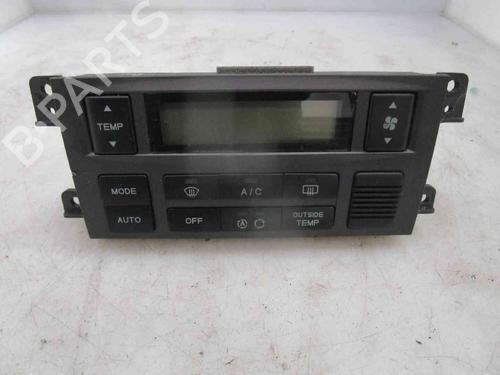 Used Climate control HYUNDAI ELANTRA III (XD) 2.0 CRDi (113 hp) 24010277