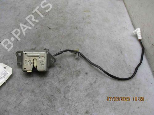 Serrure hayon TOYOTA YARIS (_P1_) 1.0 (SCP10_, SCP10R) (68 hp) 26629933